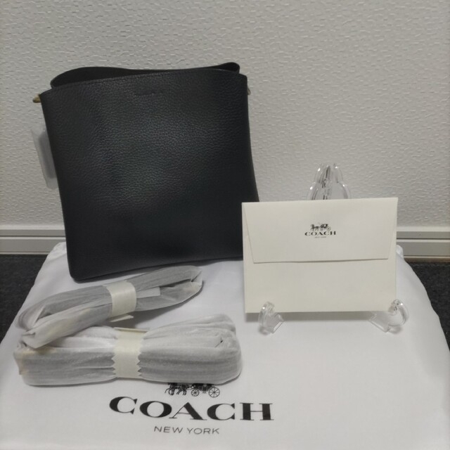 COACH(コーチ)のCOACH コーチ ショルダー ウィロウ バケット バッグ ブラック 新品 レディースのバッグ(ショルダーバッグ)の商品写真