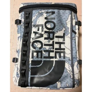 ザノースフェイス(THE NORTH FACE)の希少廃盤！ノースフェイスヒューズボックス３０Ｌアイランドザワールド！(バッグパック/リュック)