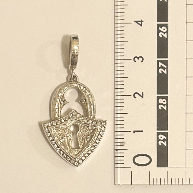 Loree Rodkin ローリーロドキンETCH LOCK PENDANT