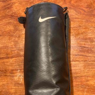 サーモス(THERMOS)の大和ママ様NIKE水筒カバー黒(弁当用品)