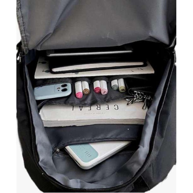 ✨大人気✨A018 韓国 大容量 多機能 リュック バックパック 黒 レディースのバッグ(リュック/バックパック)の商品写真