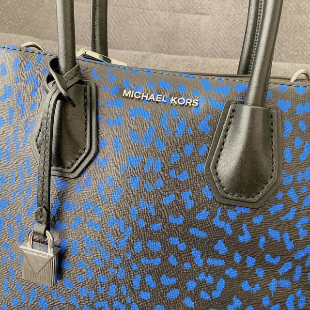 Michael Kors(マイケルコース)の【美品】マイケルコース　ハンドバッグ　ショルダーバッグ レディースのバッグ(ハンドバッグ)の商品写真