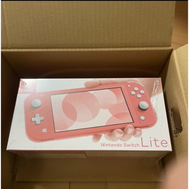 Switch lite スイッチライト新品未使用未開封コーラル 最新のデザイン ...