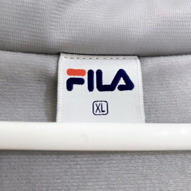 FILA(フィラ)の【新品タグ付】FILA フィラ 撥水中綿ウィンドジャケット　XL  レディースのジャケット/アウター(その他)の商品写真