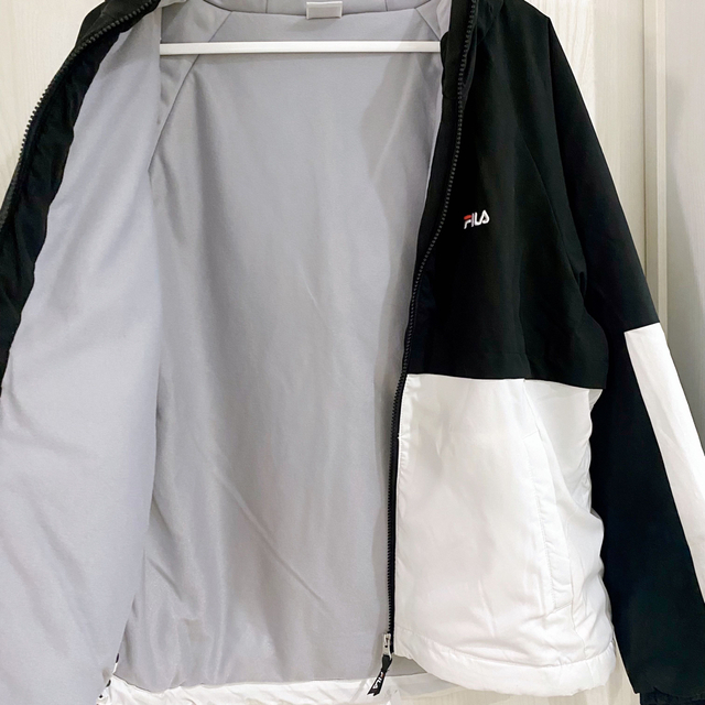 FILA(フィラ)の【新品タグ付】FILA フィラ 撥水中綿ウィンドジャケット　XL  レディースのジャケット/アウター(その他)の商品写真