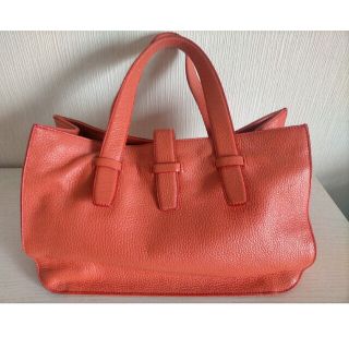 ARMANI COLLEZIONI カウレザー チェーン バッグ