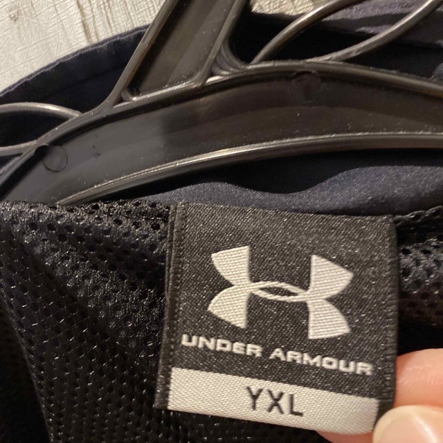 UNDER ARMOUR(アンダーアーマー)のアンダーアーマー　ウィンドブレーカー キッズ/ベビー/マタニティのキッズ服男の子用(90cm~)(ジャケット/上着)の商品写真