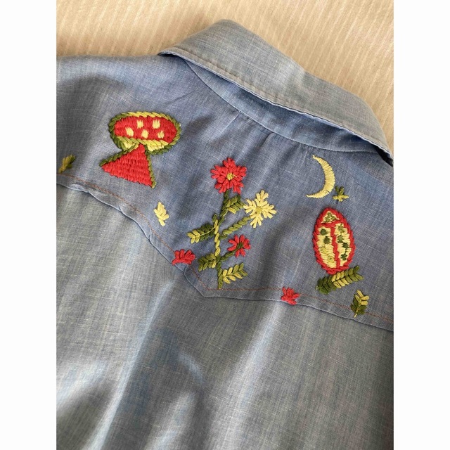 Santa Monica(サンタモニカ)のUSED 美品　メキシカン　刺繍　シャツ レディースのトップス(シャツ/ブラウス(長袖/七分))の商品写真