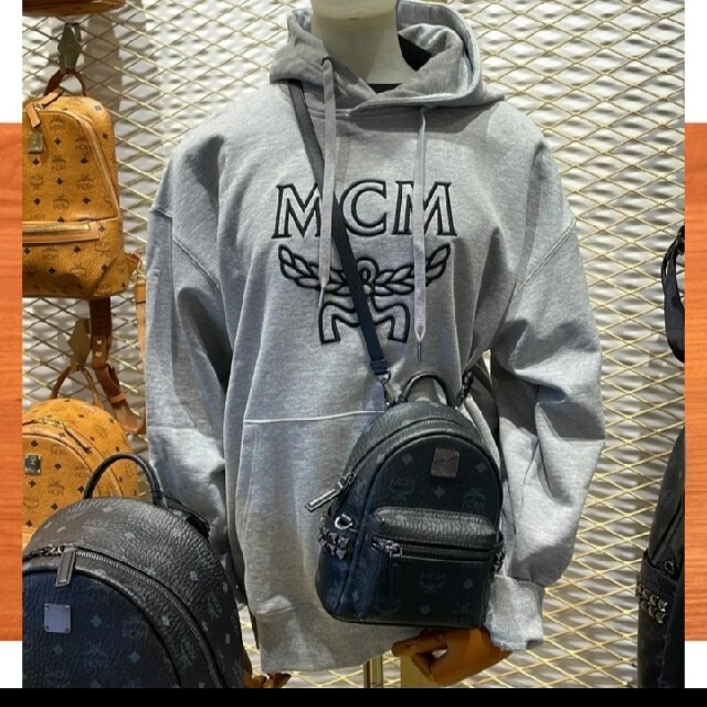 MCM　ロゴフーディ