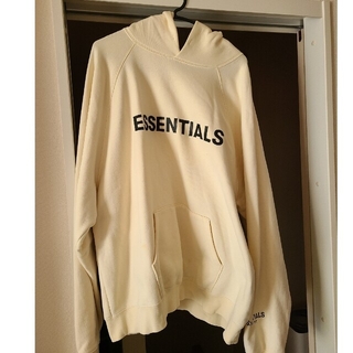 エッセンシャル(Essential)のessentials クリーム色　パーカー　XL(パーカー)