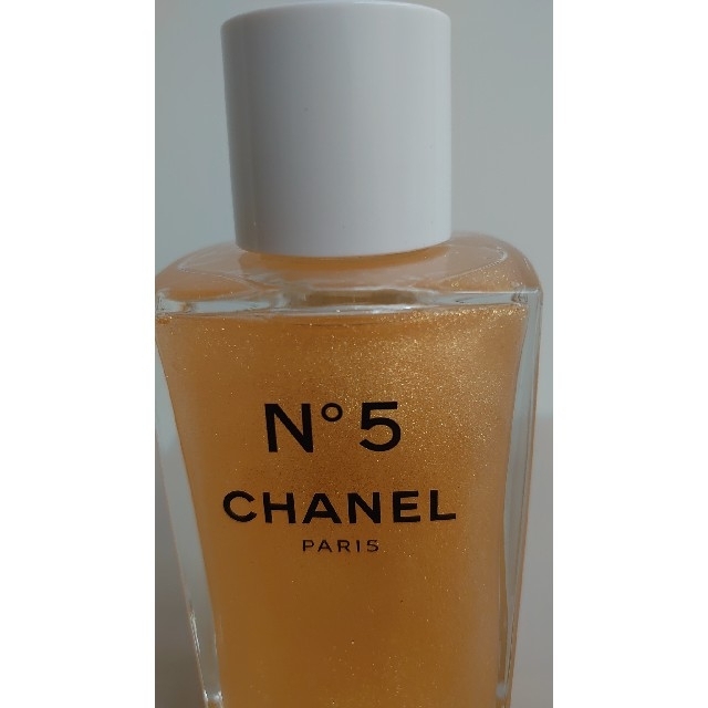 CHANEL(シャネル)のシャネル No5 ザ ゴールド ボディ オイル コスメ/美容のボディケア(ボディオイル)の商品写真