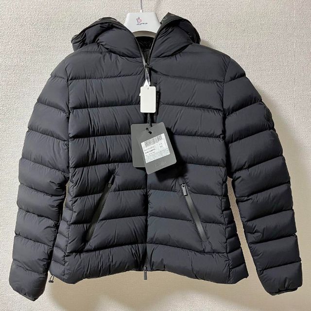 新到着 MONCLER ジャケット ダウン Black Matt 【新品未使用】MONCLER ダウンジャケット 