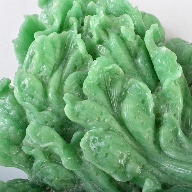中国 玉石翡翠彫刻 白菜に昆虫 置物 重さ約4.25kg D R5490Bの 中国 玉石翡翠彫刻 白菜に昆虫 置物 重さ約4.25kg D R5490Bの