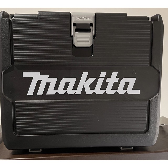 Makita(マキタ)の美品 マキタ 18V インパクトドライバー TD172 パープル MAKITA インテリア/住まい/日用品のインテリア/住まい/日用品 その他(その他)の商品写真