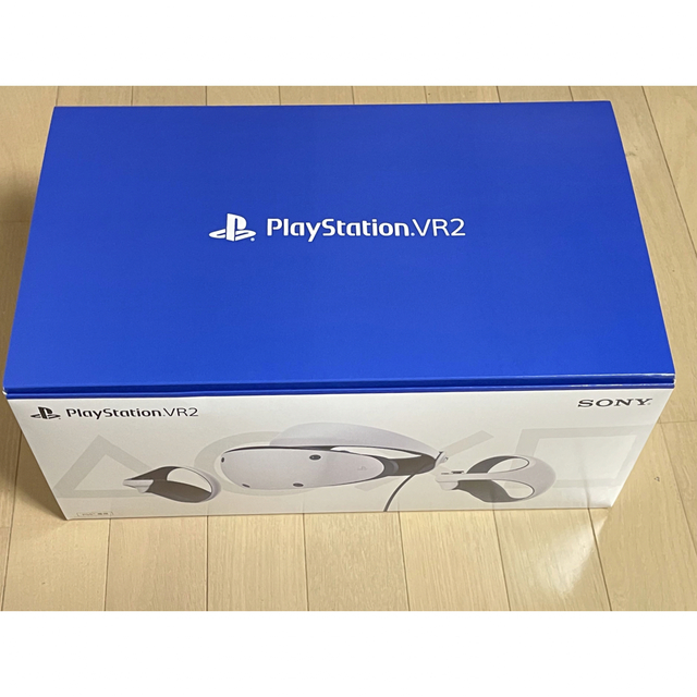 PlayStation VR(プレイステーションヴィーアール)のPSVR2 本体 エンタメ/ホビーのゲームソフト/ゲーム機本体(家庭用ゲーム機本体)の商品写真