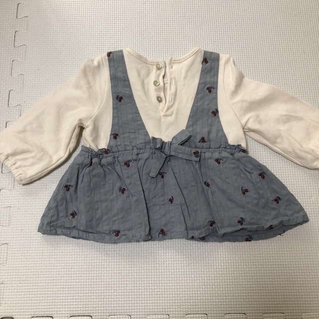 futafuta(フタフタ)のフタフタ　さくらんぼチュニック　90cm キッズ/ベビー/マタニティのキッズ服女の子用(90cm~)(Tシャツ/カットソー)の商品写真