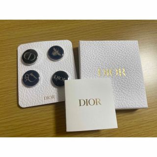 ディオール(Dior)のディオール　ノベルティ　ピンバッジ　新品(ブローチ/コサージュ)