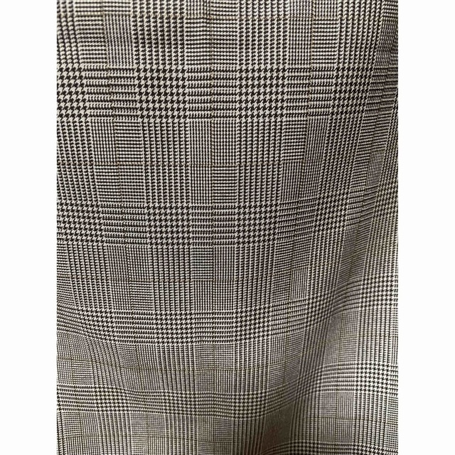 GU(ジーユー)のGU ジーユー  ラップミディスカート XL  ブラウン レディースのスカート(ひざ丈スカート)の商品写真