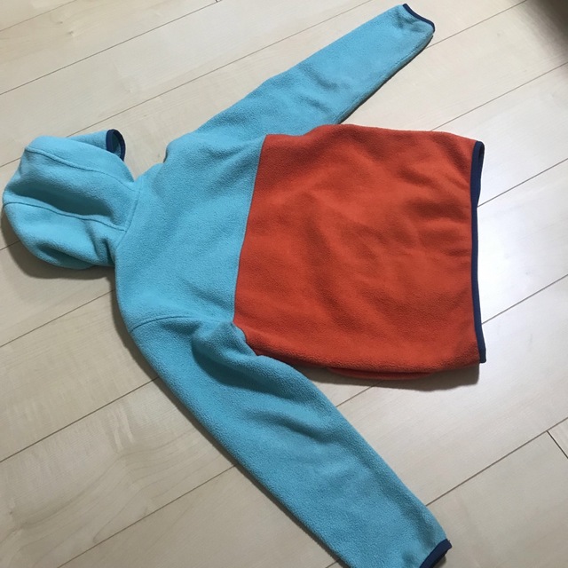 patagonia(パタゴニア)のパタゴニア　キッズ　フリース キッズ/ベビー/マタニティのキッズ服男の子用(90cm~)(ジャケット/上着)の商品写真