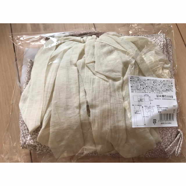 スリーコインズ　3coins ひな祭り 着物　ベージュ キッズ/ベビー/マタニティのキッズ服女の子用(90cm~)(和服/着物)の商品写真