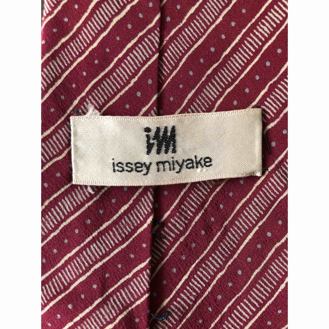 ISSEY MIYAKE(イッセイミヤケ)の【issey miyake】ネクタイ　ストライプ柄 メンズのファッション小物(ネクタイ)の商品写真