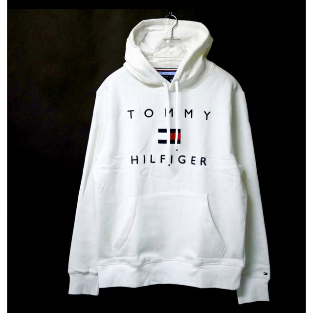 TOMMY HILFIGER(トミーヒルフィガー)のトミーヒルフィガー　スエットパーカーXS  刺繍ロゴ 新品未使用タグ付き レディースのトップス(パーカー)の商品写真