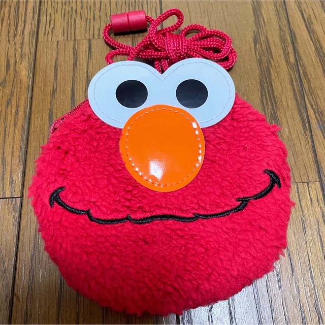 SESAME STREET(セサミストリート)のエルモ チケットホルダー レディースのファッション小物(パスケース/IDカードホルダー)の商品写真