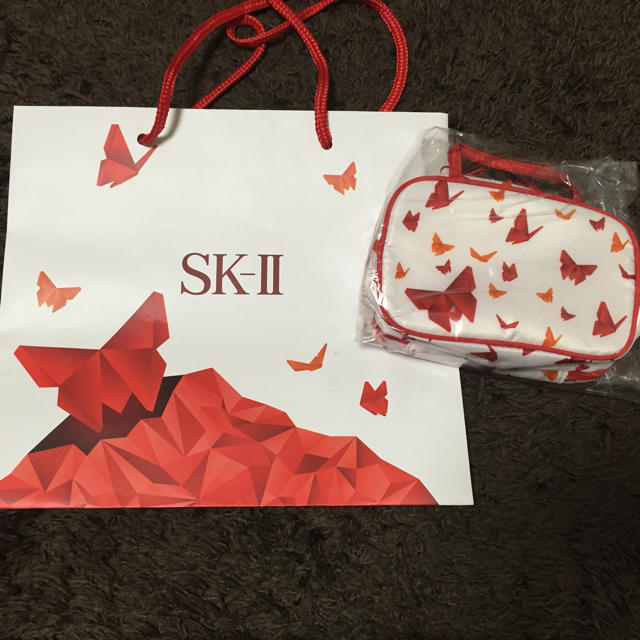 SK-II(エスケーツー)のSK-II●2016年クリスマスコフレ●ポーチセット●蝶 レディースのファッション小物(ポーチ)の商品写真