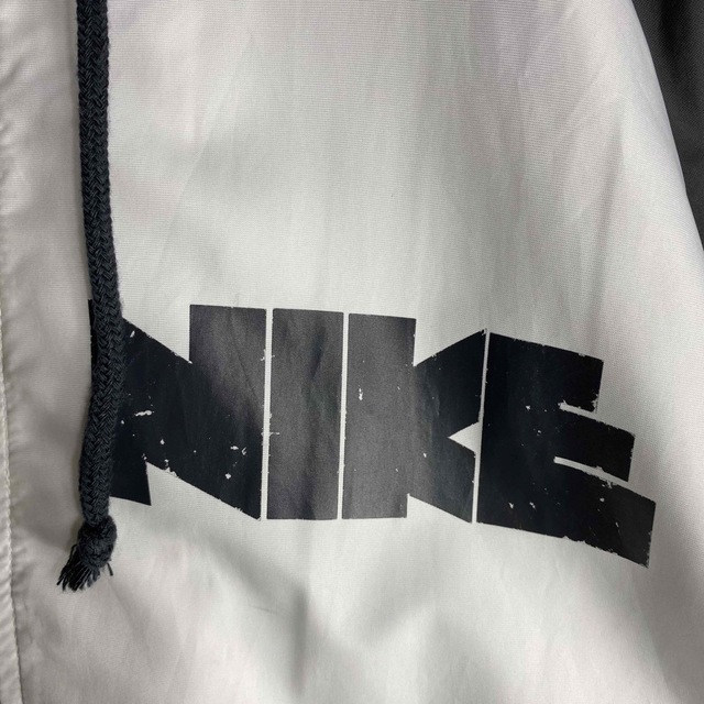 NIKE(ナイキ)の00’s Nike ゴツナイキ ナイロンジャケット ラグラン カマボコ メンズのジャケット/アウター(ナイロンジャケット)の商品写真