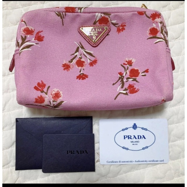 PRADA(プラダ)のPRADA プラダ　ポーチ　新品　花柄　ピンク レディースのファッション小物(ポーチ)の商品写真