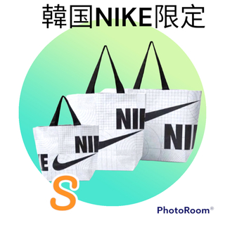 ナイキ(NIKE)の直輸入🌈新品　韓国NIKE エコバッグ　S(エコバッグ)