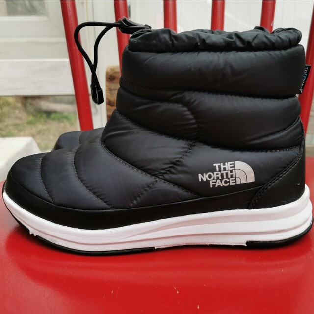 極美品 THE NORTH FACE ヌプシ ダウンブーツ ショートブーツ 24 極美品 THE NORTH FACE ヌプシ ダウンブーツ ショートブーツ 24