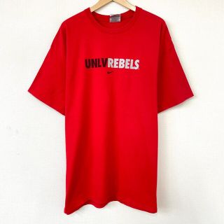 ナイキ(NIKE)のナイキ NIKE TEAM ネバダ大学 ラスベガス校 レベルス Tシャツ 半袖 スウッシュロゴ 両面 プリント サイズ：XL レッド 【中古】UNLV Rebels(Tシャツ/カットソー(半袖/袖なし))