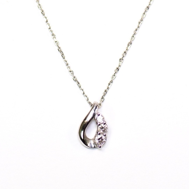 最終価格 4℃ Pt850 3石 しずく ダイヤモンドネックレス - ネックレス