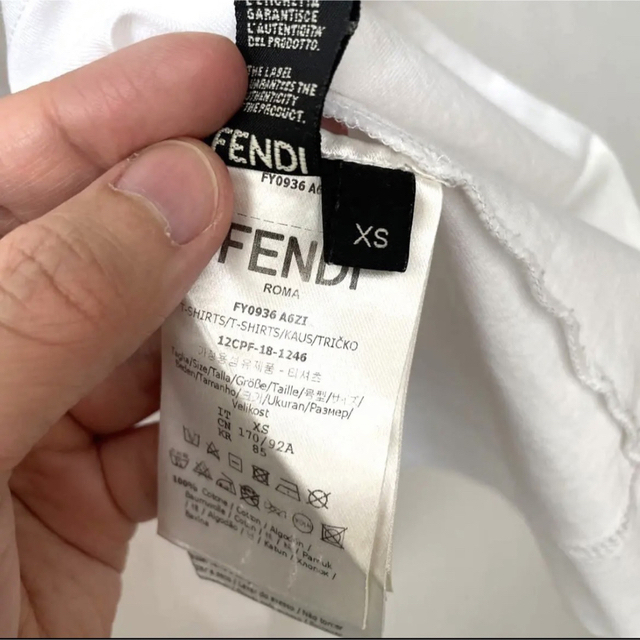 FENDI(フェンディ)爽やか白Tシャツ【男女兼用可】Sサイズ