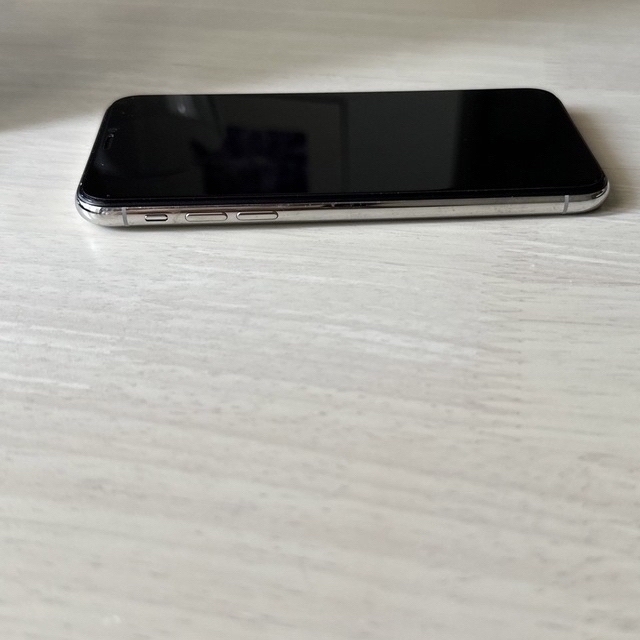 iPhone(アイフォーン)のiPhone X 64 GB SIMフリー スマホ/家電/カメラのスマートフォン/携帯電話(スマートフォン本体)の商品写真