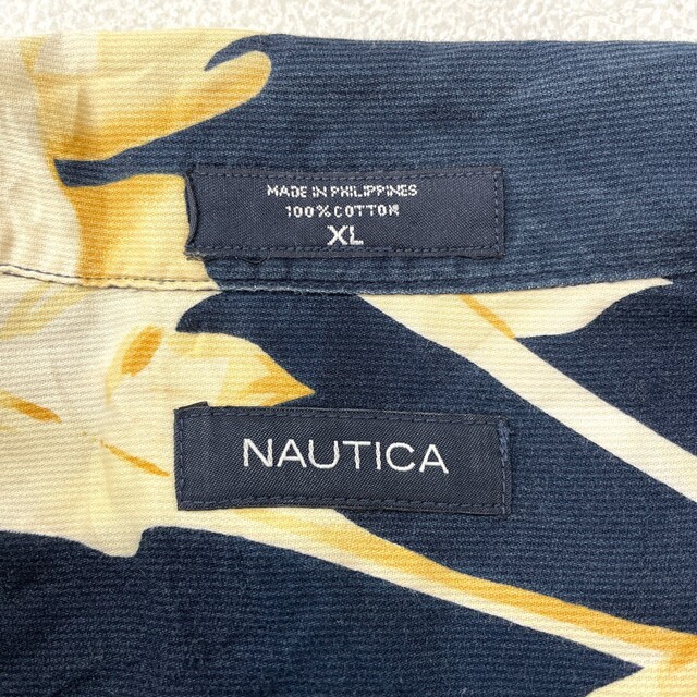NAUTICA(ノーティカ)のノーティカ NAUTICA アロハ シャツ 半袖 植物柄 総柄 サイズ：XL ネイビー×ベージュ系古着 【中古】 メンズのトップス(シャツ)の商品写真