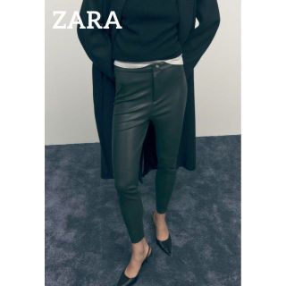 ザラ(ZARA)の18 ZARA レザーテイスト生地レギンス M(カジュアルパンツ)