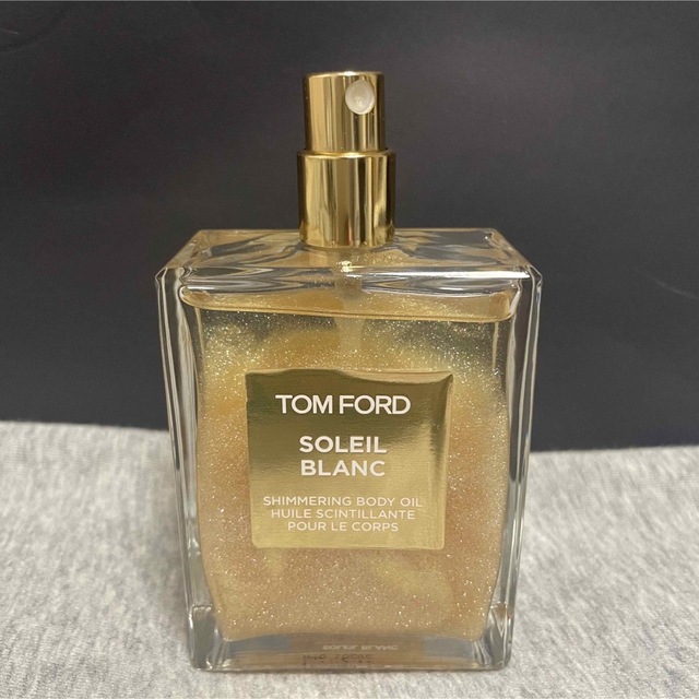 TOM FORD BEAUTY(トムフォードビューティ)のTOM FORD ソレイユブラン シマリング ボディ オイル 01 ゴールド コスメ/美容のボディケア(ボディオイル)の商品写真