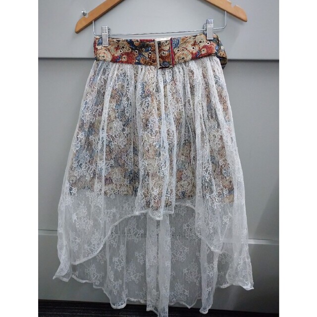 Ank Rouge(アンクルージュ)の【新品 未使用】アンクルージュ  ゴブラン 　チュール  スカート レディースのスカート(ロングスカート)の商品写真