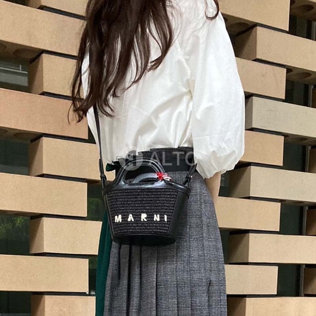 生まれのブランドで Marni - MARNI マルニ かごバッグ ショルダー