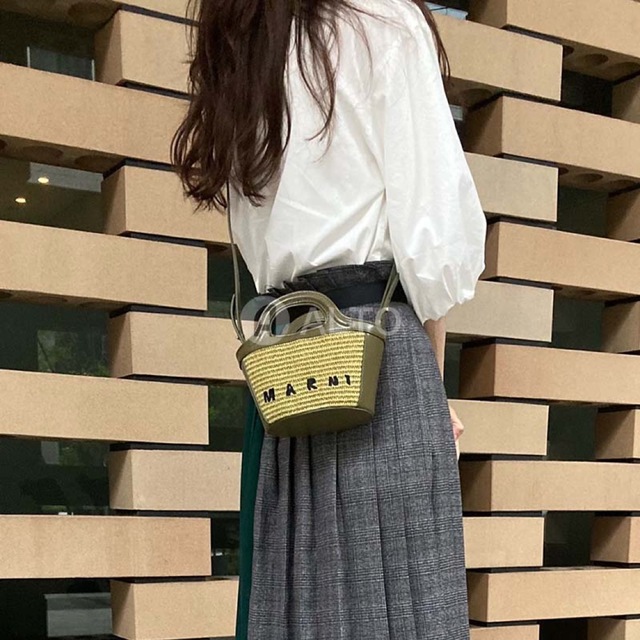 円高還元 マルニ MARNI - Marni かごバッグ オリーブ マイクロバッグ