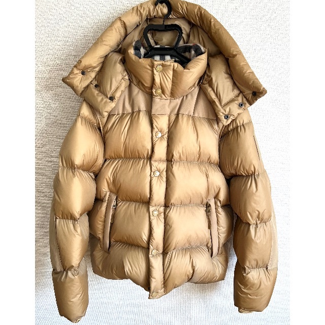 2022春夏新色】 BURBERRY - Burberry ダウンジャケット 袖•フード