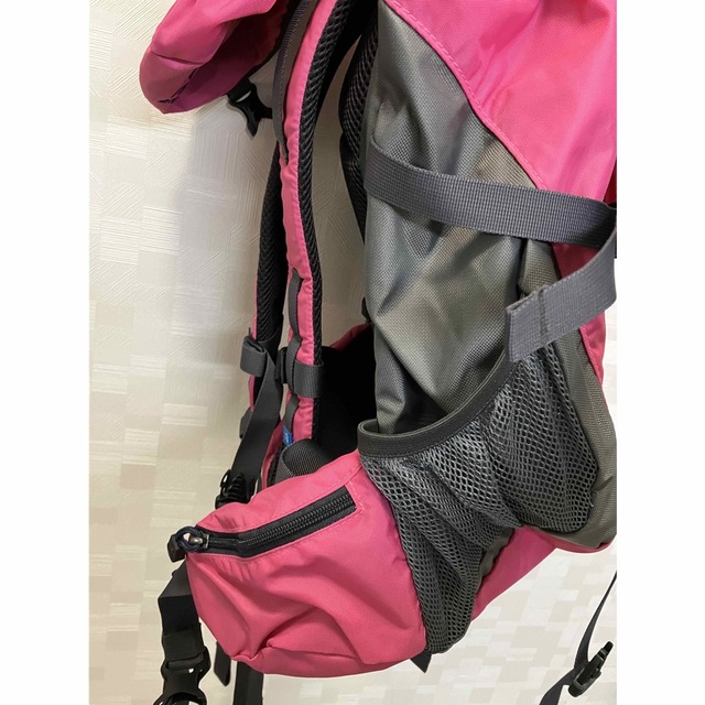 karrimor(カリマー)のkarrimor カリマー バックパック20L ピンク スポーツ/アウトドアのアウトドア(登山用品)の商品写真