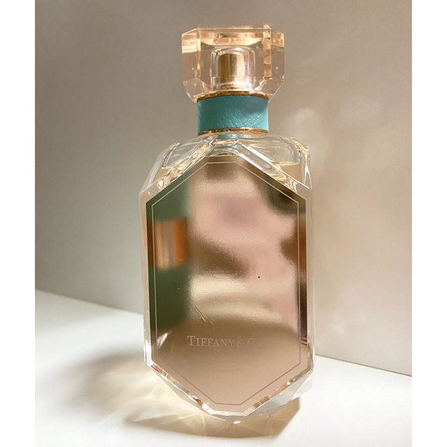 Tiffany & Co.(ティファニー)のティファニー ローズ ゴールド オードパルファム　75ml コスメ/美容の香水(香水(女性用))の商品写真