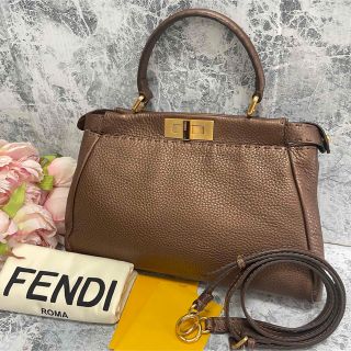 フェンディ(FENDI)のFENDI✩.*˚ピーカブー  レギュラー セレリア ハンドバッグ ブラウン(ハンドバッグ)