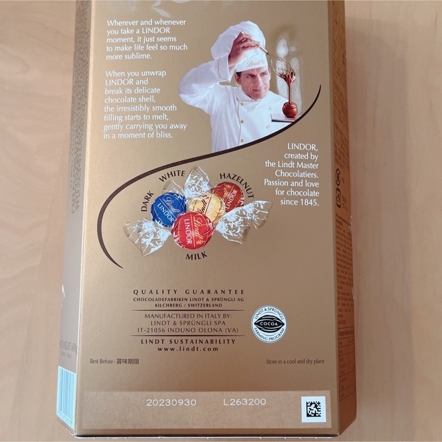 Lindt(リンツ)の【たーにー様専用ページ】SALE リンドールゴールド 40個 ゴディバ おまとめ 食品/飲料/酒の食品(菓子/デザート)の商品写真