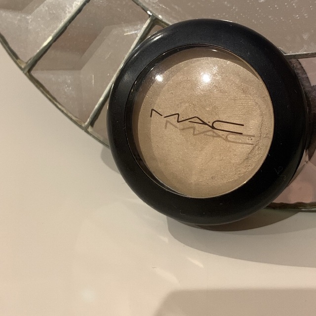 MAC(マック)のMAC クリームカラーベース パール コスメ/美容のベースメイク/化粧品(アイシャドウ)の商品写真