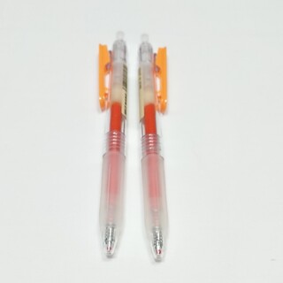 ムジルシリョウヒン(MUJI (無印良品))の無印良品 さらさら描けるゲルボールペン ノック式 オレンジ 0.5mm(ペン/マーカー)