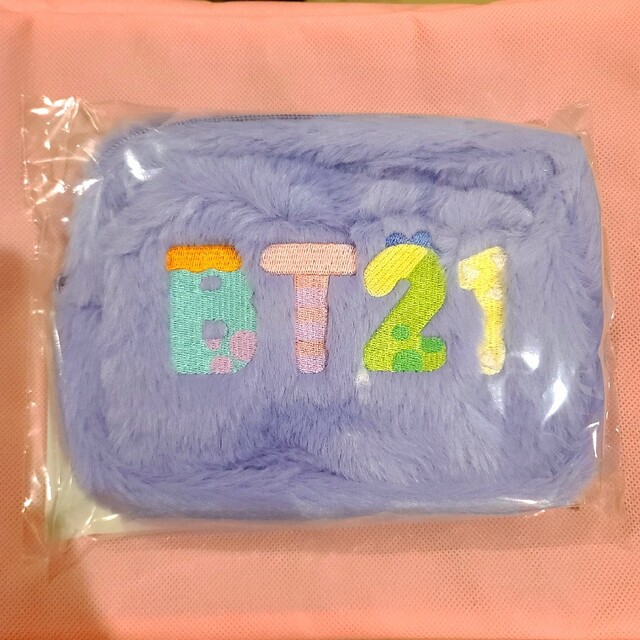 防弾少年団(BTS)(ボウダンショウネンダン)のBT21 ベビーモンスター  もこもこポーチA  パープル ボラへカラー エンタメ/ホビーのタレントグッズ(アイドルグッズ)の商品写真